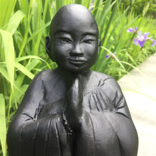 Load image into Gallery viewer, Mahapajapati Statue