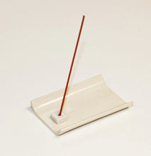 Load image into Gallery viewer, White Ceramic Plate Incense Holder